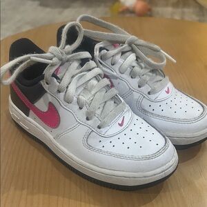 Nike Kids' Sneakers in White and Pink